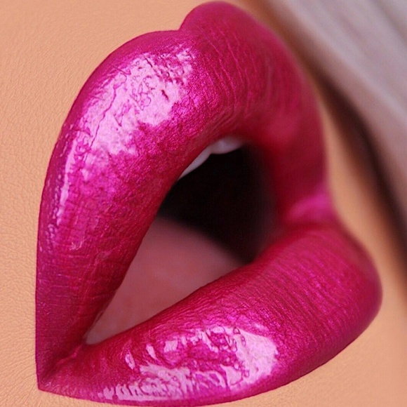 Melt Cosmetics "Lurk" lip gloss - Picture 9 of 10